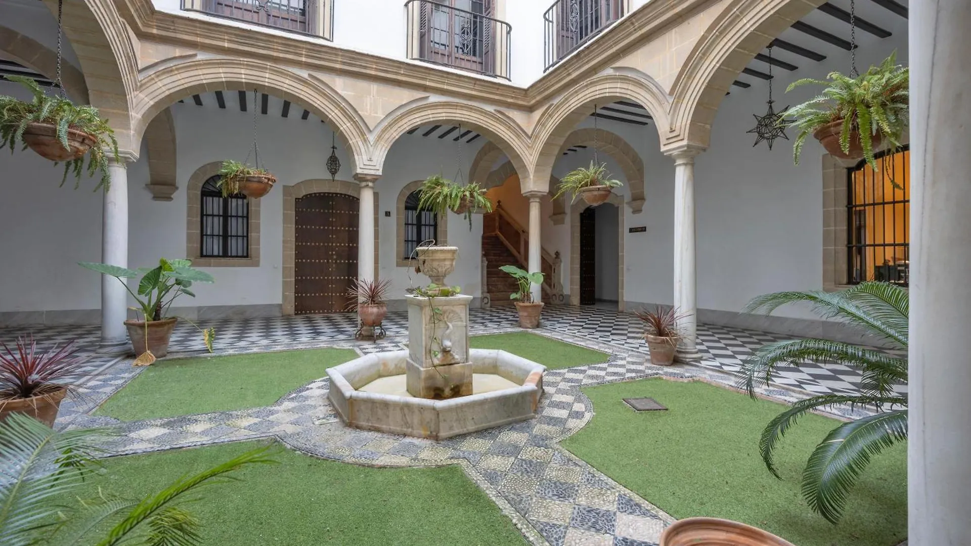 Exclusivo Apartamento En Palacio El Puerto de Santa Maria Apartment